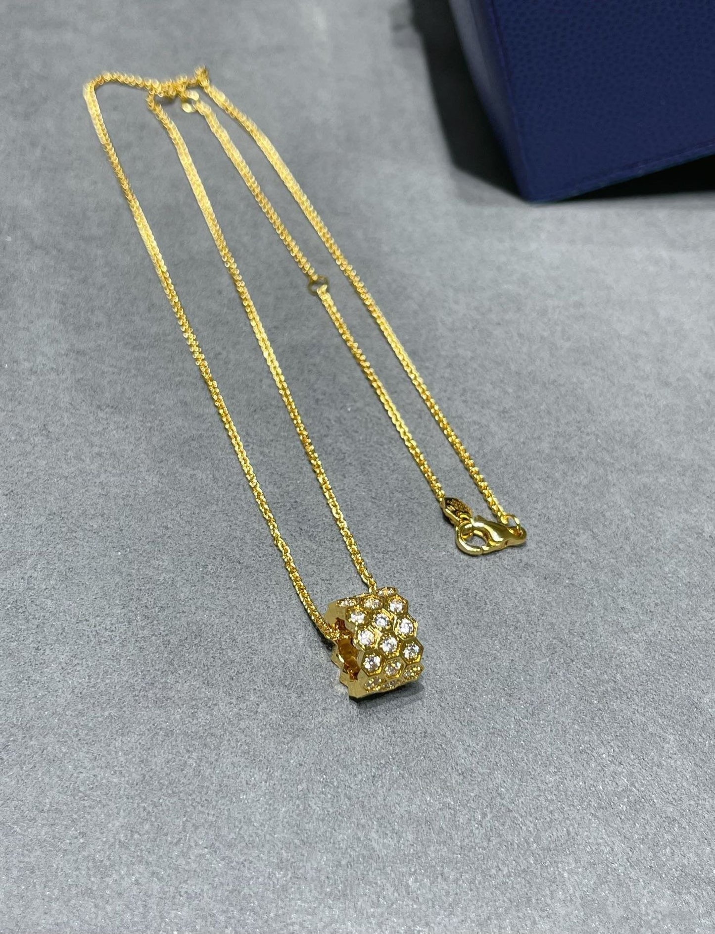 [：Polaidi Jewelry]BEE LOVE DIAMOND PAVED 3 ROW NECKLACE