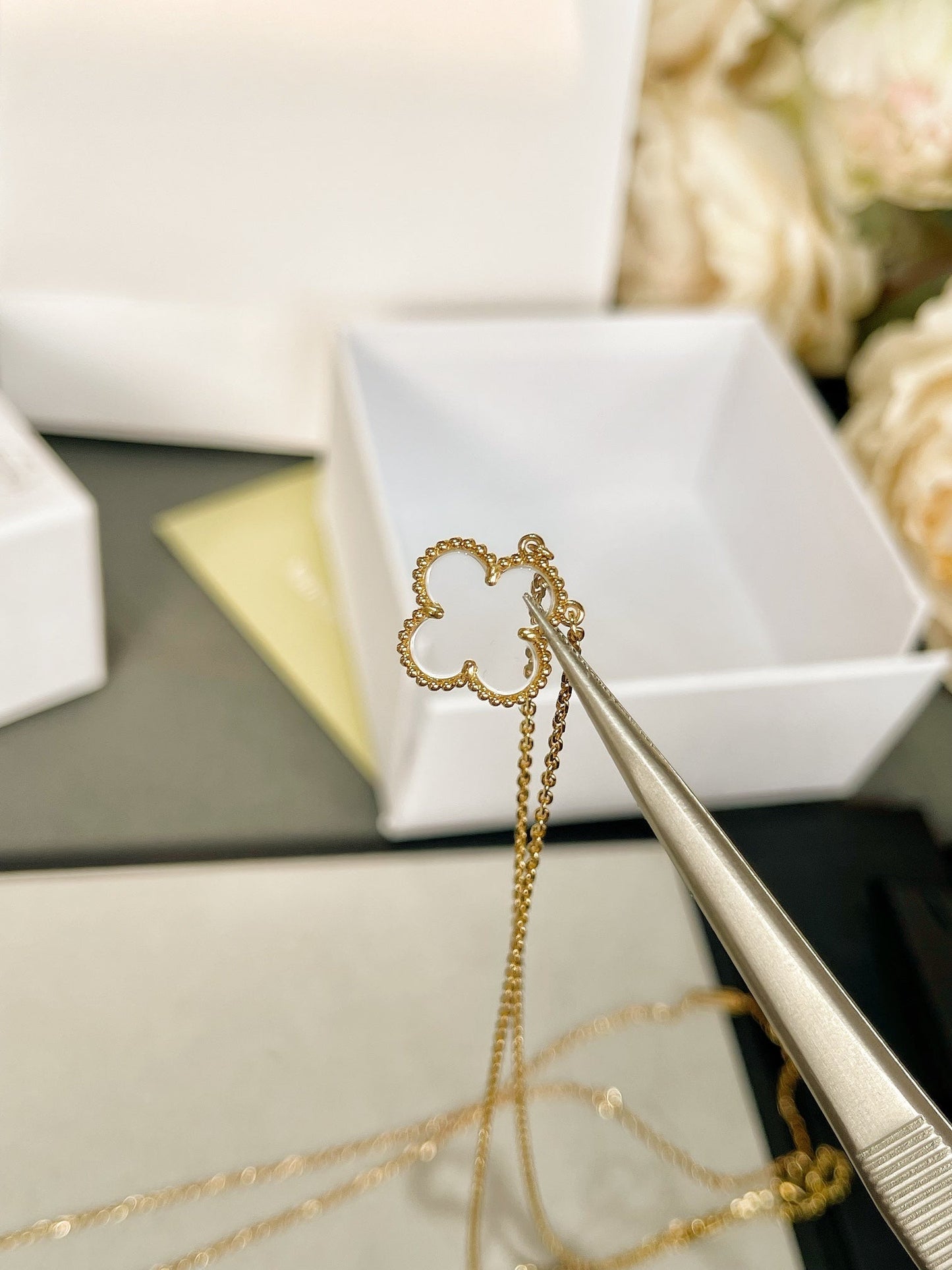 [Polaidi Jewelry]CLOVER ROCK CRYSTAL ROSE GOLD NECKLACE