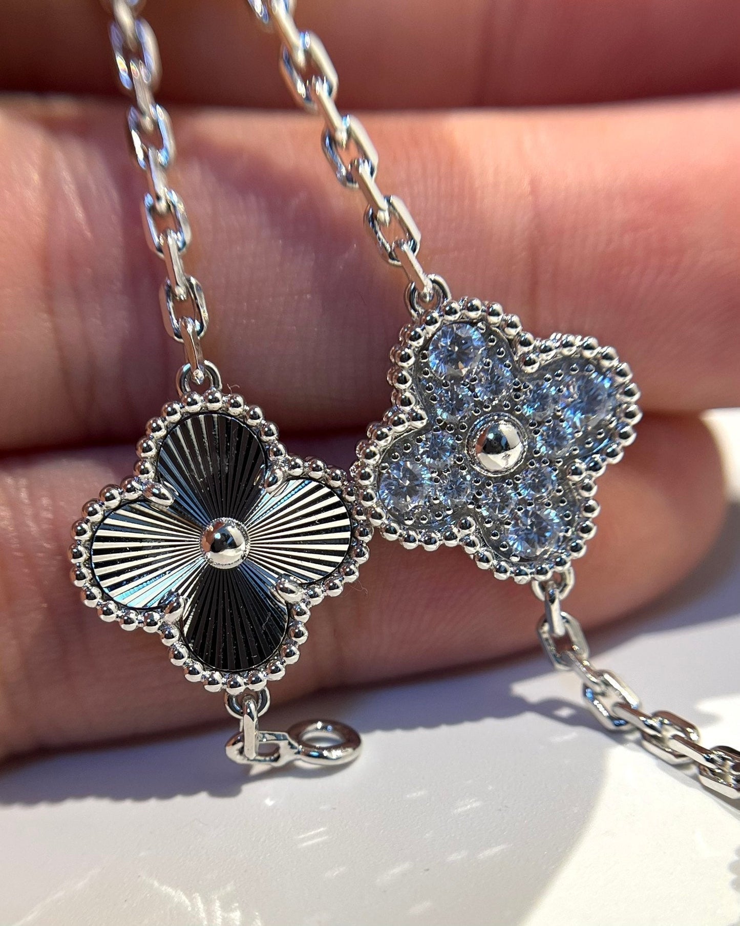 [Polaidi Jewelry] CLOVER 5 MOTIF LASER BRACELET COLLECTION