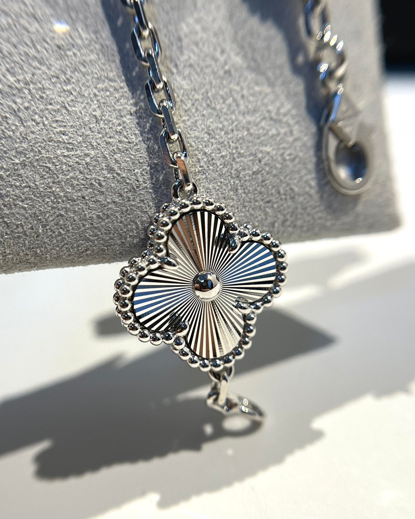 [Polaidi Jewelry] CLOVER 5 MOTIF LASER BRACELET COLLECTION
