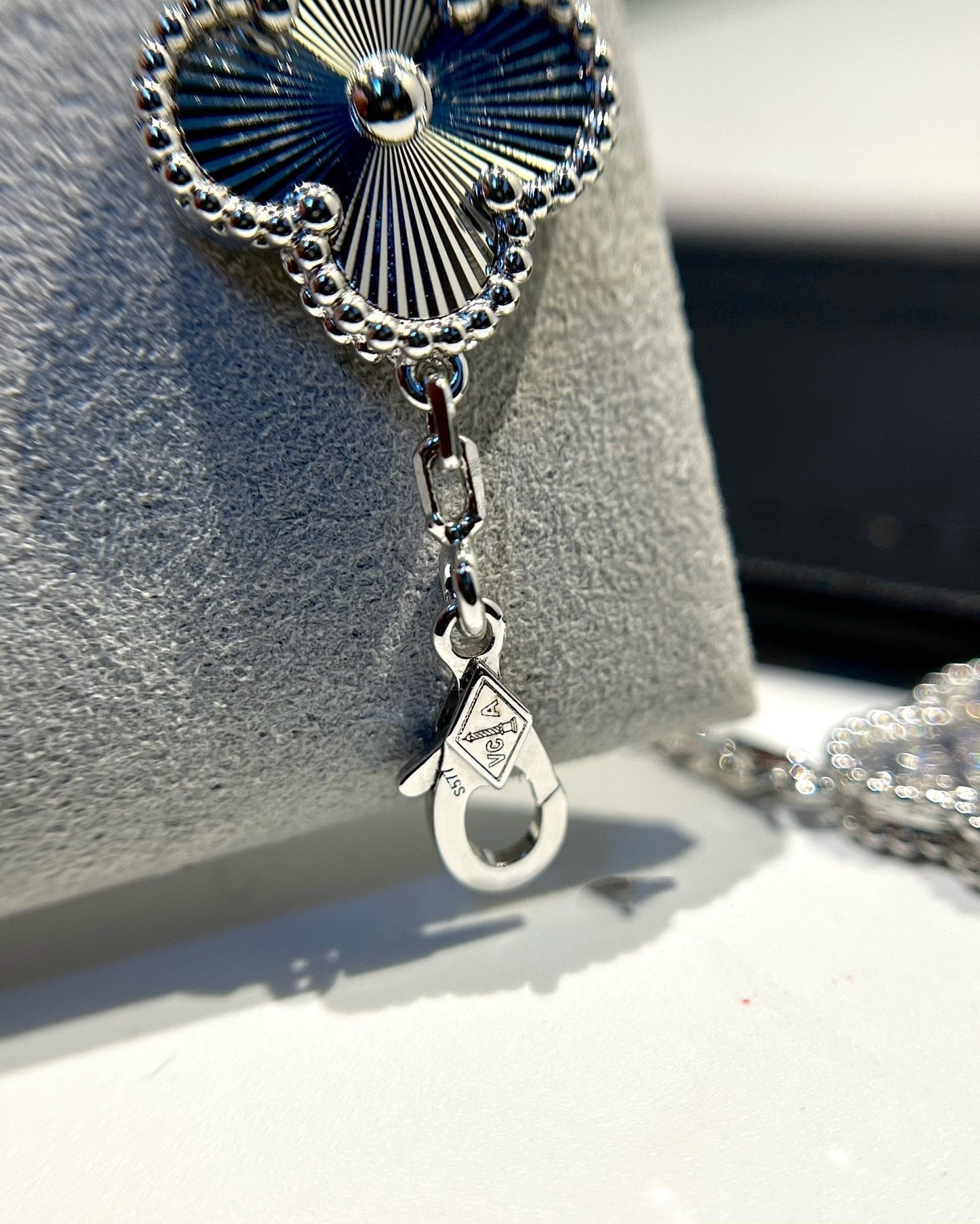 [：Polaidi Jewelry]CLOVER 5 MOTIF SILVER DIAMOND BRACELET