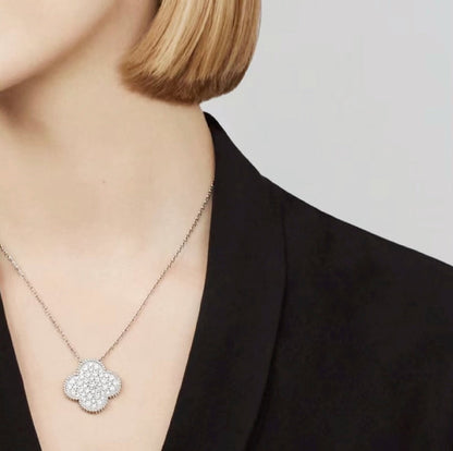 [：Polaidi Jewelry]CLOVER 25MM LARGE PENDANT DIAMOND PAVED SILVER NECKLACE