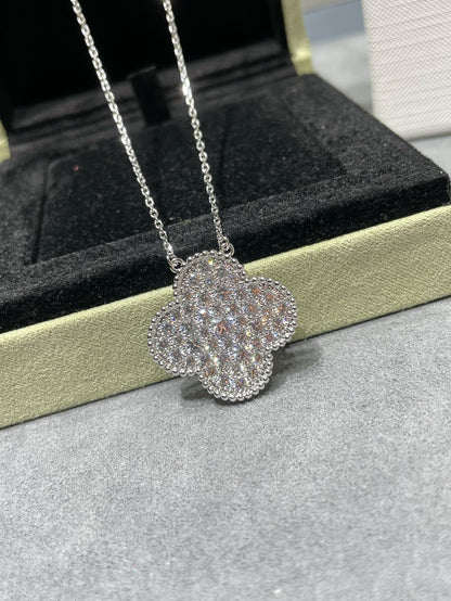 [Polaidi Jewelry]CLOVER 25MM LARGE PENDANT DIAMOND PAVED SILVER NECKLACE