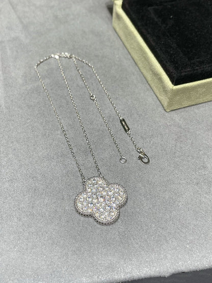 [Polaidi Jewelry]CLOVER 25MM LARGE PENDANT DIAMOND PAVED SILVER NECKLACE