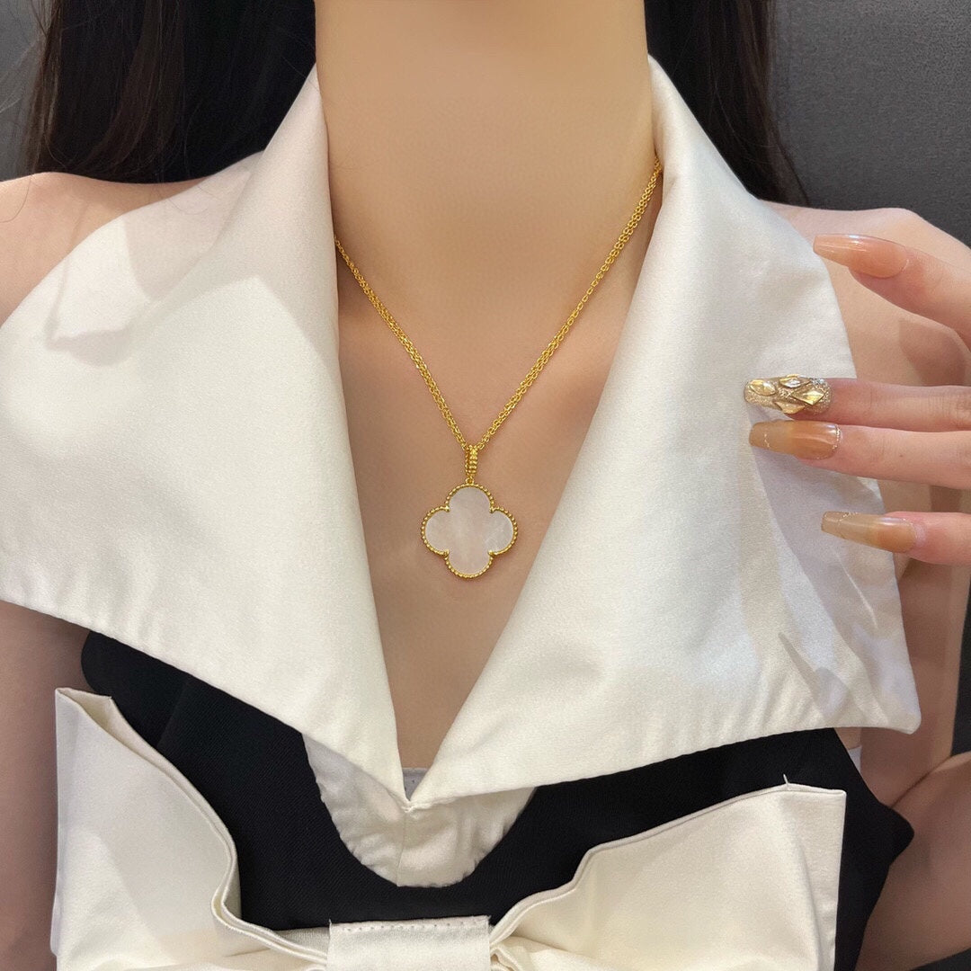 [：Polaidi Jewelry]CLOVER 25MM MOP LARGE PENDANT NECKLACE