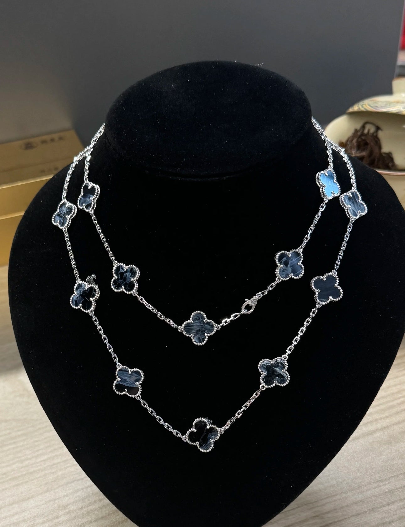 [Polaidi Jewelry]CLOVER 20 MOTIFS BIDE STONE NECKLACE