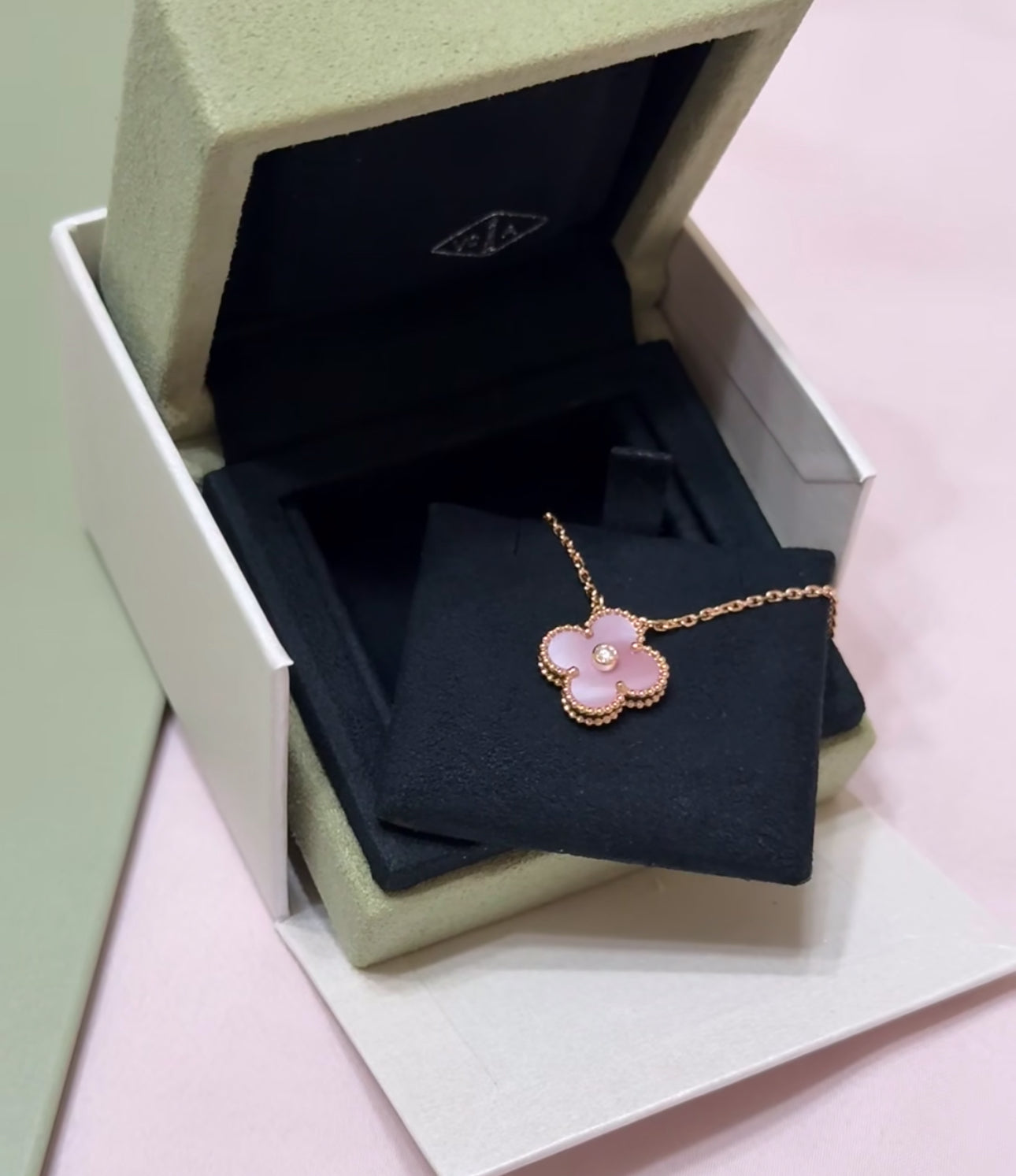 [Polaidi Jewelry]2025 CHRISTMAS CLOVER 15MM DIAMOND RHODONITE NECKLACE