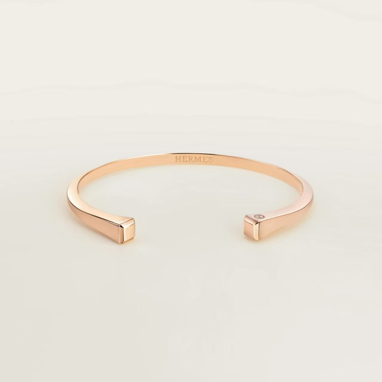 [Polaidi Jewelry]CLOU DE FORGE SQUARE CONE STUDS OPEN CUFF ONE SIZE