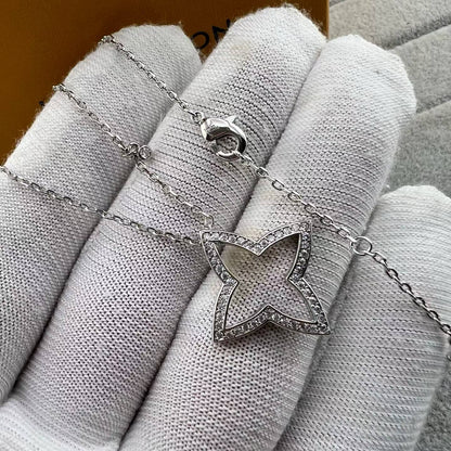 [Polaidi Jewelry]FOUR-LEAF CLOVER OPENWORK NECKLACE