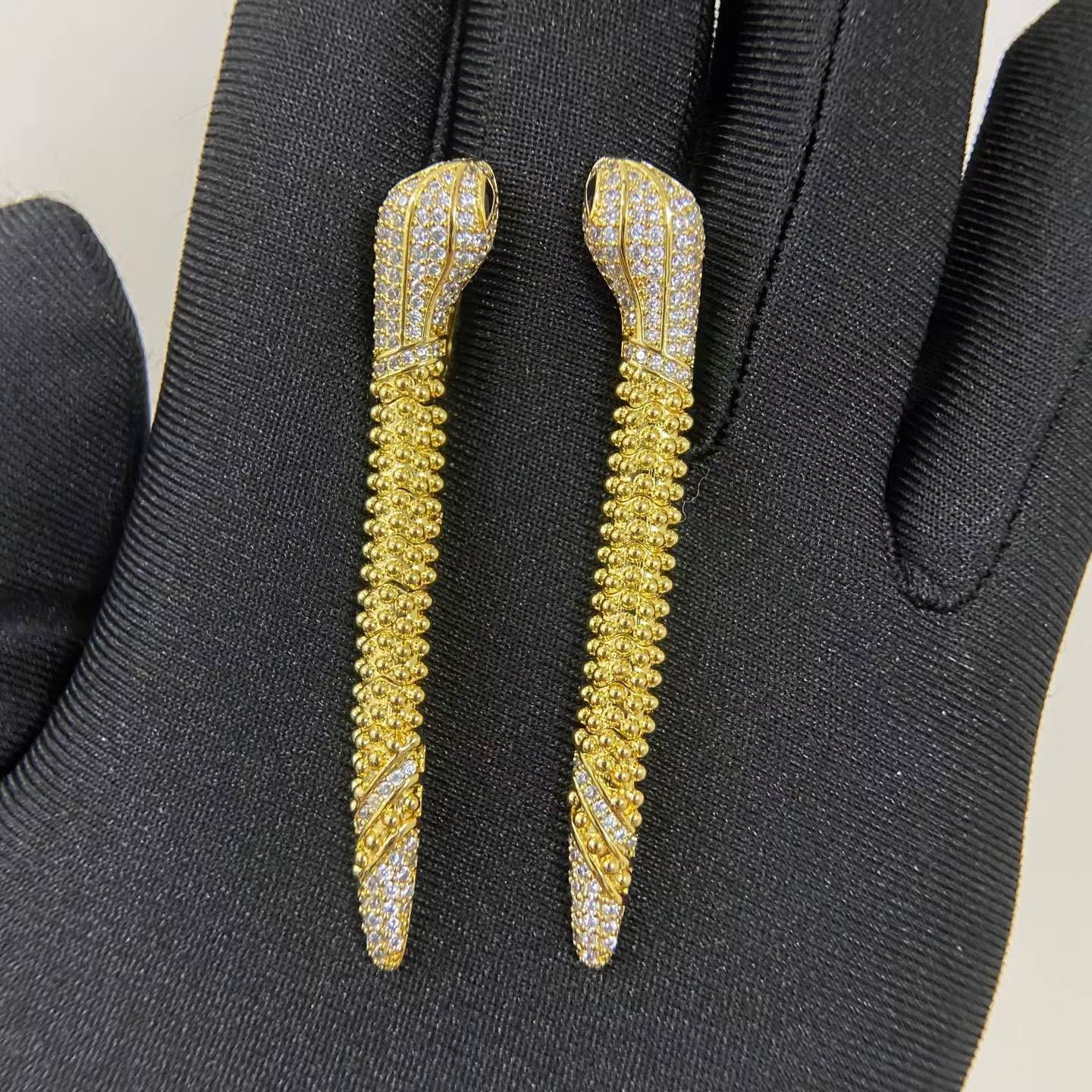 [Polaidi Jewelry]DIAMOND-SET DEW DROP SERPENT SERIES SNAKE CLIP EARRINGS