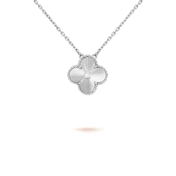 [Polaidi Jewelry]CLOVER  15MM DIAMOND LASER NECKLACE SILVER