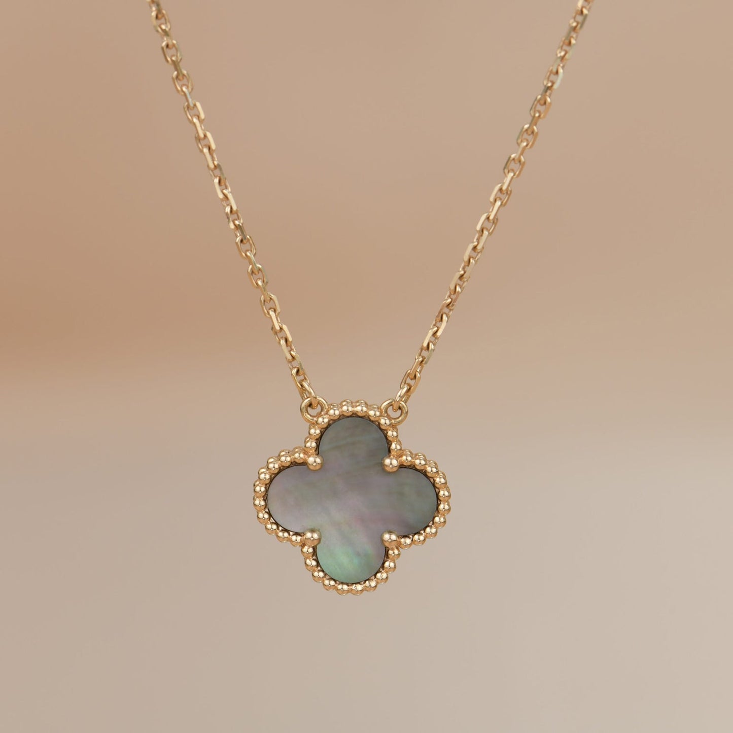 [Polaidi Jewelry]CLOVER 15MM  GRAY MOTHER OF PEARL NECKLACE