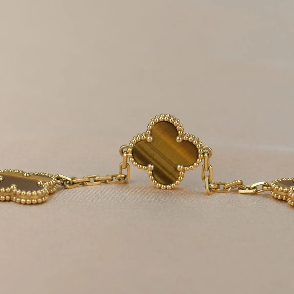 [Polaidi Jewelry] CLOVER 5 MOTIFS TIGER EYE BRACELET COLLECTION