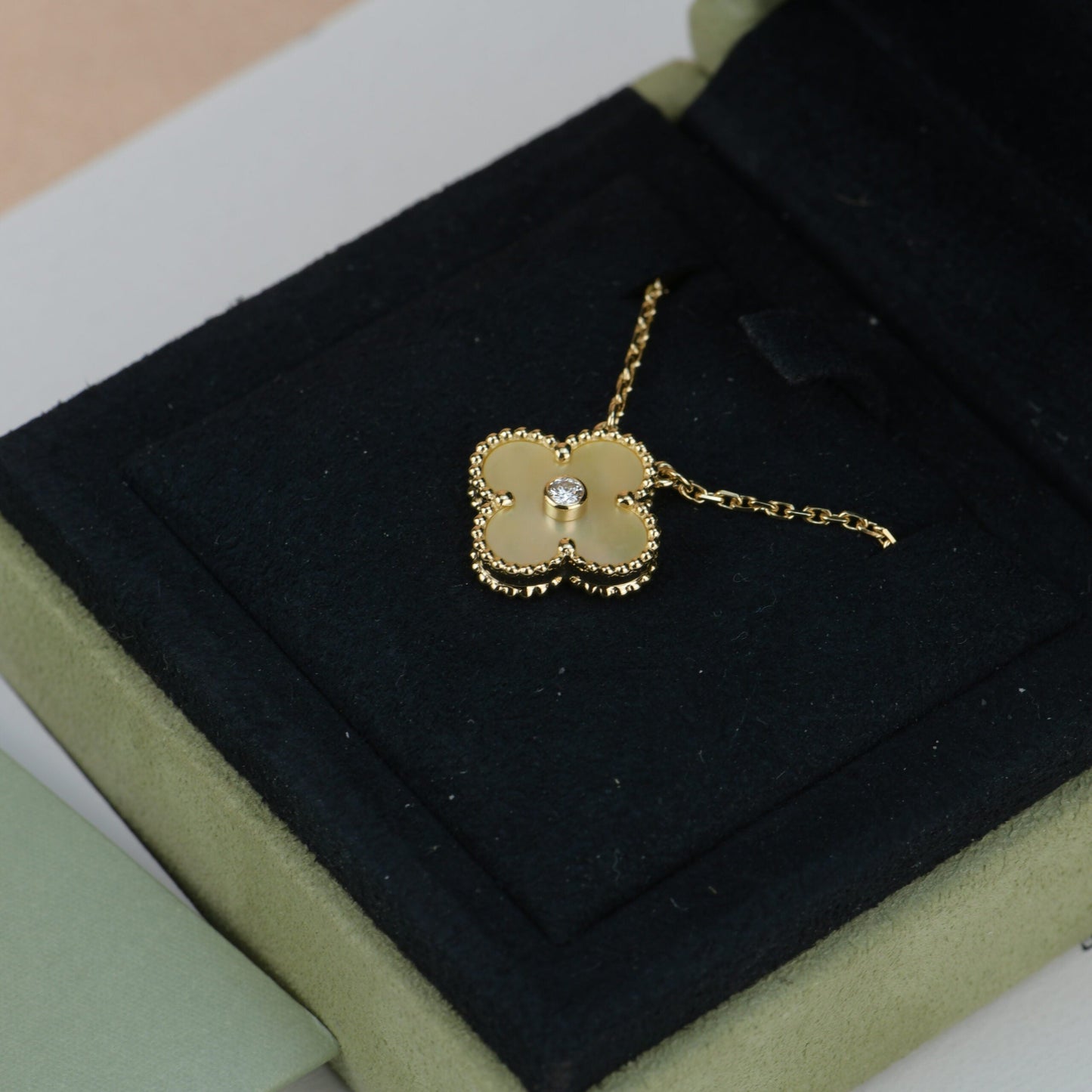 [：Polaidi Jewelry]CLOVER 15MM DIAMOND GOLD MOTHER OF PEARL NECKLACE