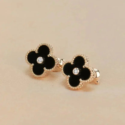 [：Polaidi Jewelry]CLOVER MEDIUM 1 MOTIFS ONYX DIAMOND EARRINGS