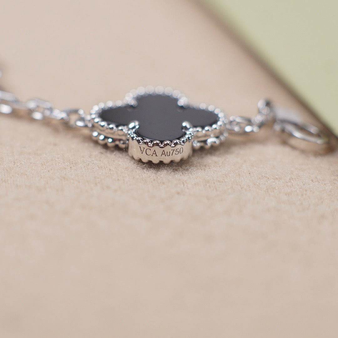 [：Polaidi Jewelry]CLOVER 5 MOTIF ONYXS  BRACELET SILVER