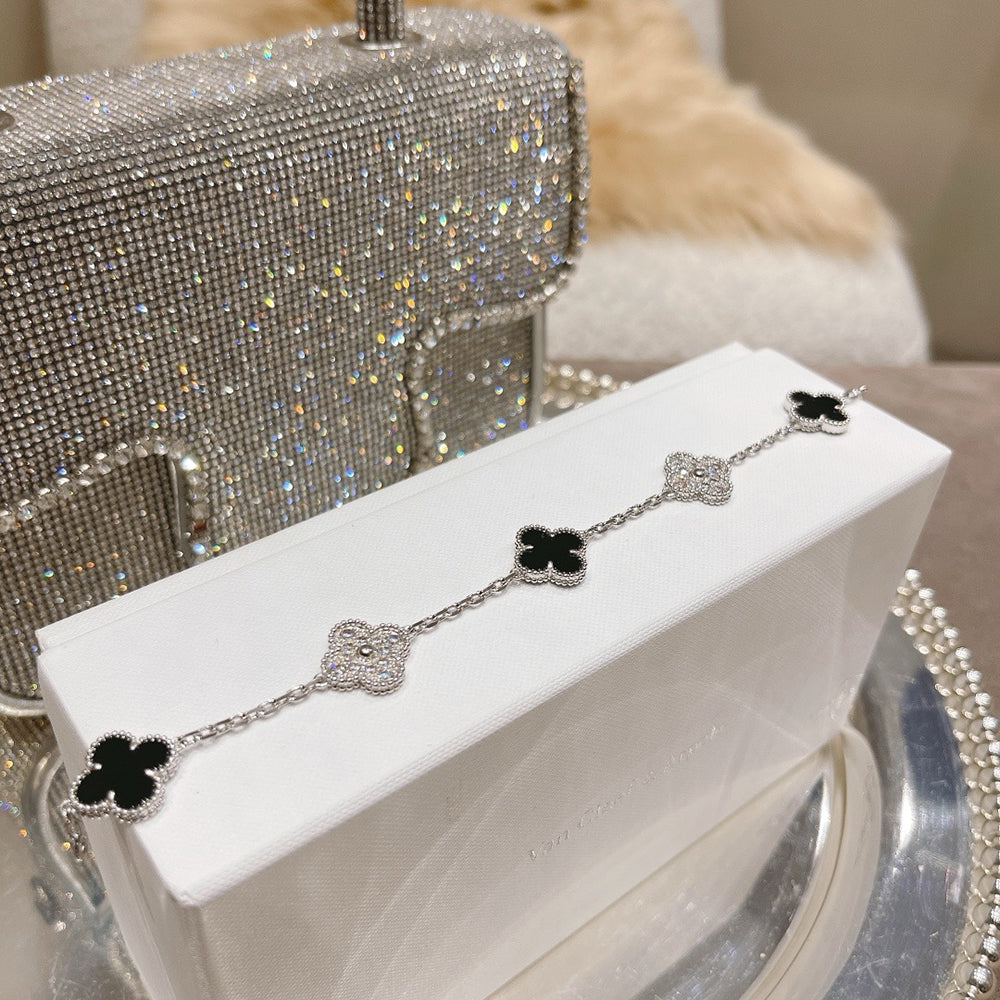 [：Polaidi Jewelry]CLOVER 5 MOTIF ONYXS DIAMOND BRACELET SILVER