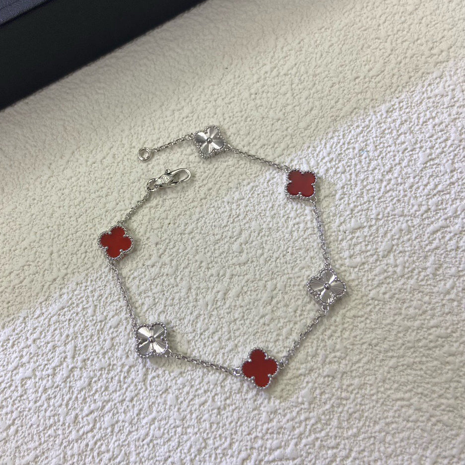 [Polaidi Jewelry]CLOVER 6 MOTIF RED AGATE LASER BRACELET