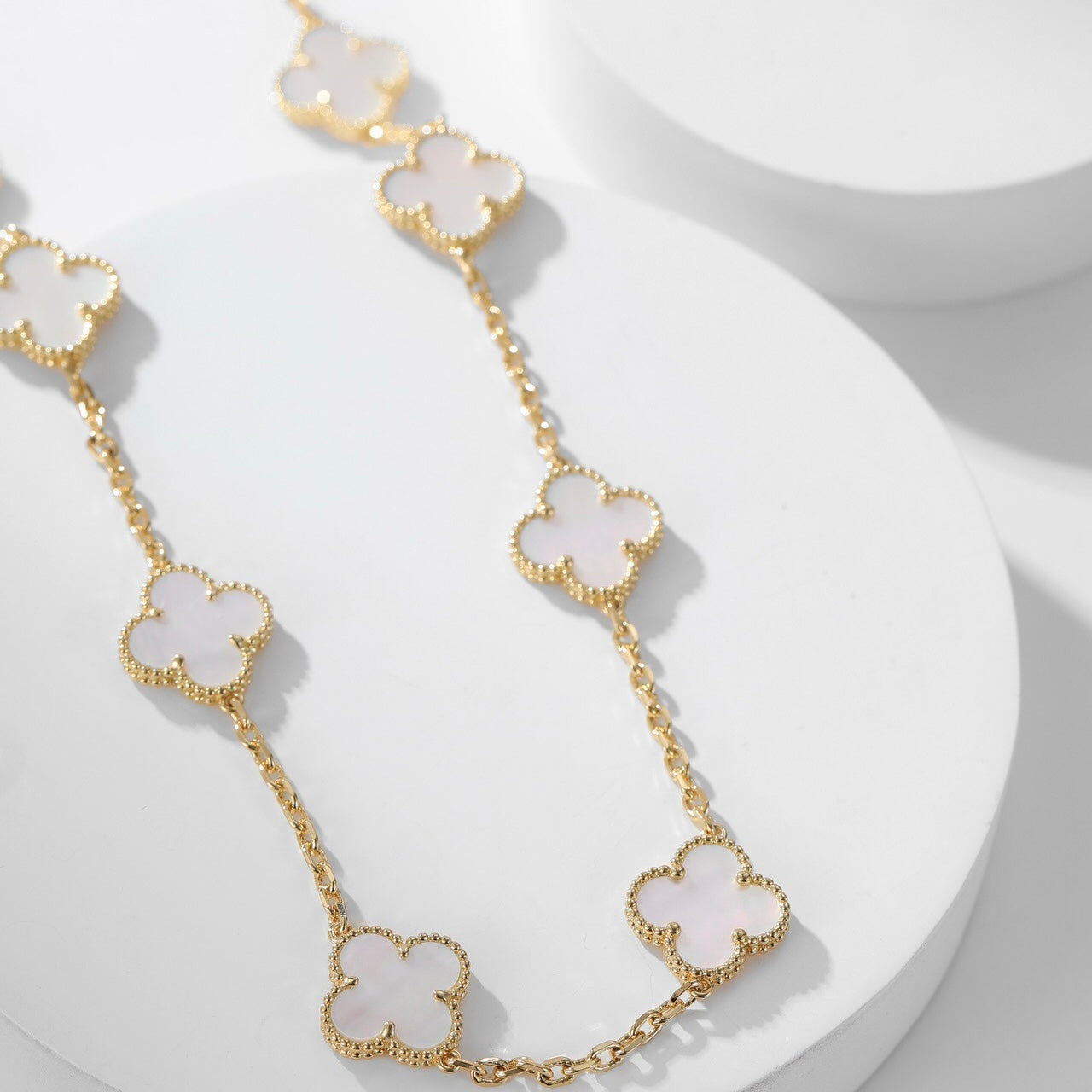[Polaidi Jewelry]CLOVERS THE 10-MOTIFS WHITE MOTHER OF PEARL NECKLACE