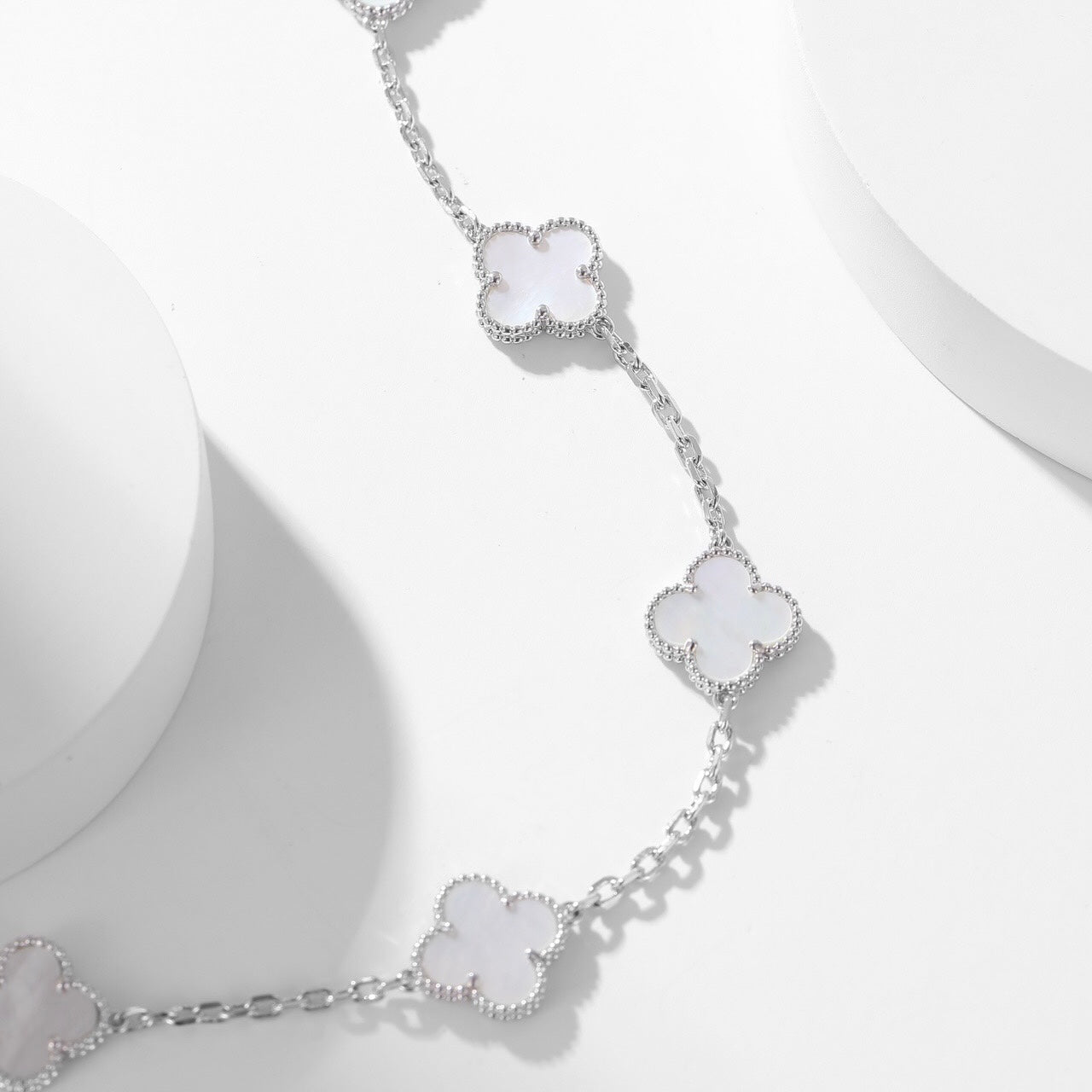 [：Polaidi Jewelry]CLOVER 10 MOTIFS WHITE MOTHER OF PEARL NECKLACE