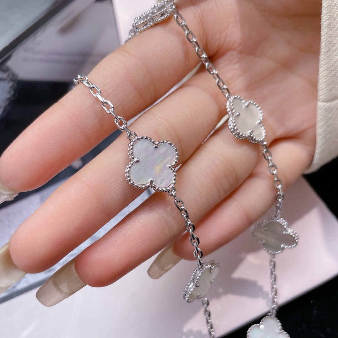 [Polaidi Jewelry]CLOVERS THE 10-MOTIFS WHITE MOTHER OF PEARL NECKLACE