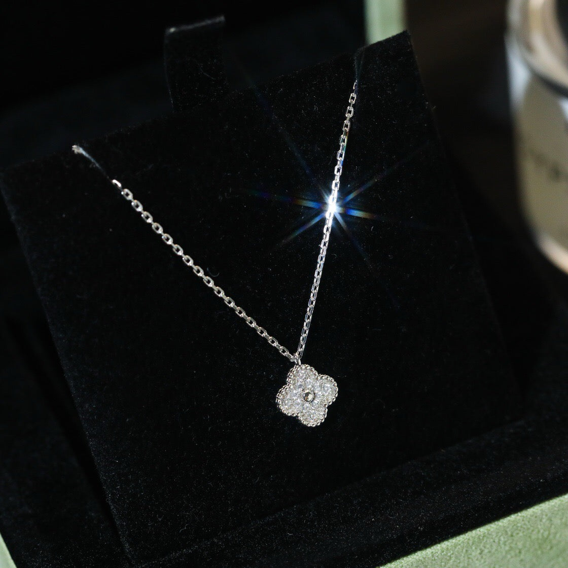 [：Polaidi Jewelry]CLOVER MINI 9.5MM PENDANT DIAMOND NECKLACE