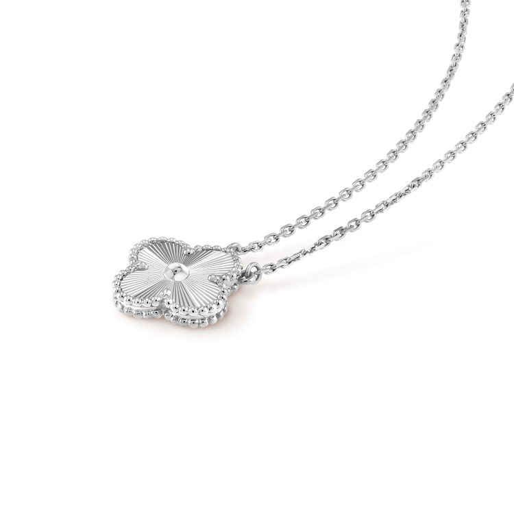 [Polaidi Jewelry]CLOVER 15MM LASER NECKLACE SILVER
