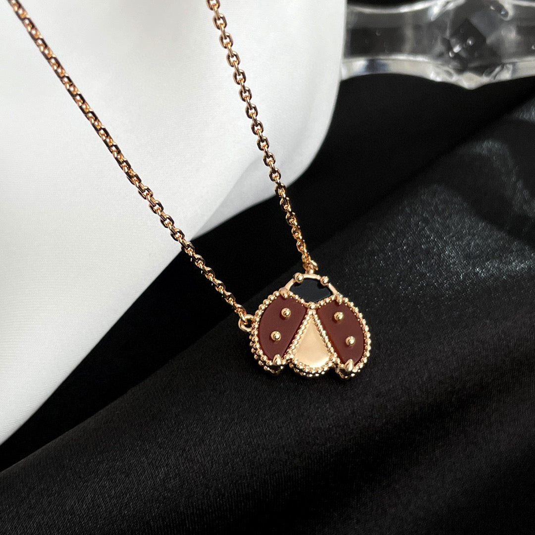 [Polaidi Jewelry]LUCKY  CARNELIANS LADYBUG NECKLACE