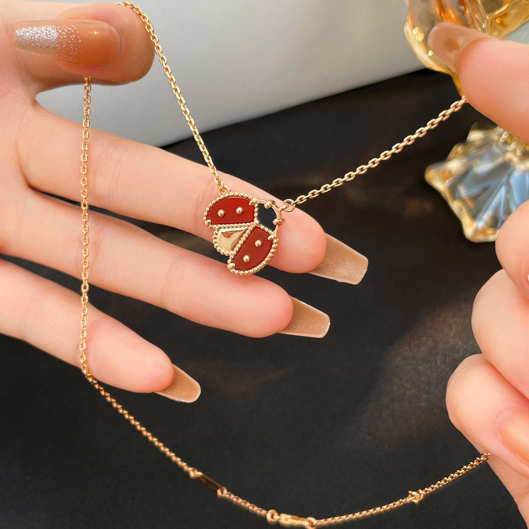 [Polaidi Jewelry]LUCKY  CARNELIANS LADYBUG NECKLACE