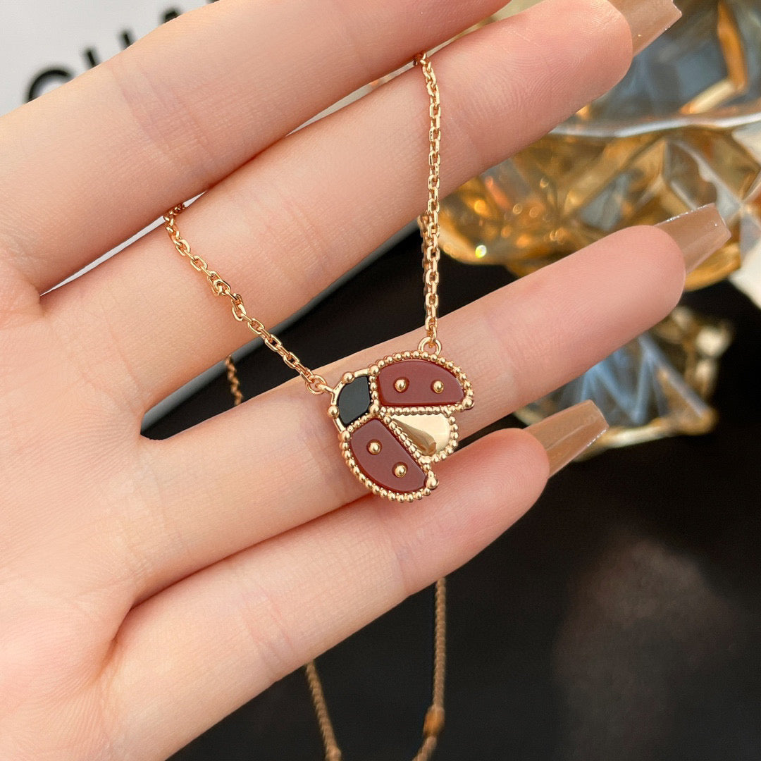 [：Polaidi Jewelry]LUCKY  CARNELIANS LADYBUG NECKLACE