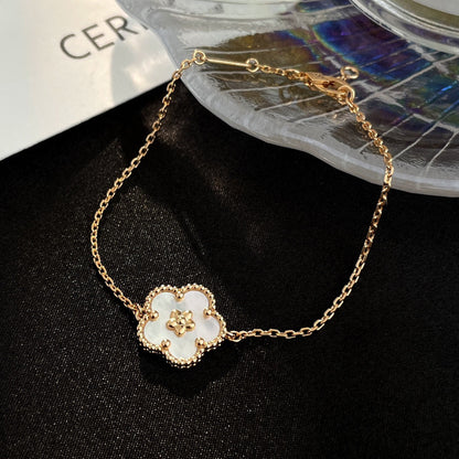 [：Polaidi Jewelry]LUCKY WHITE MOP PLUM BLOSSOM  BRACELET
