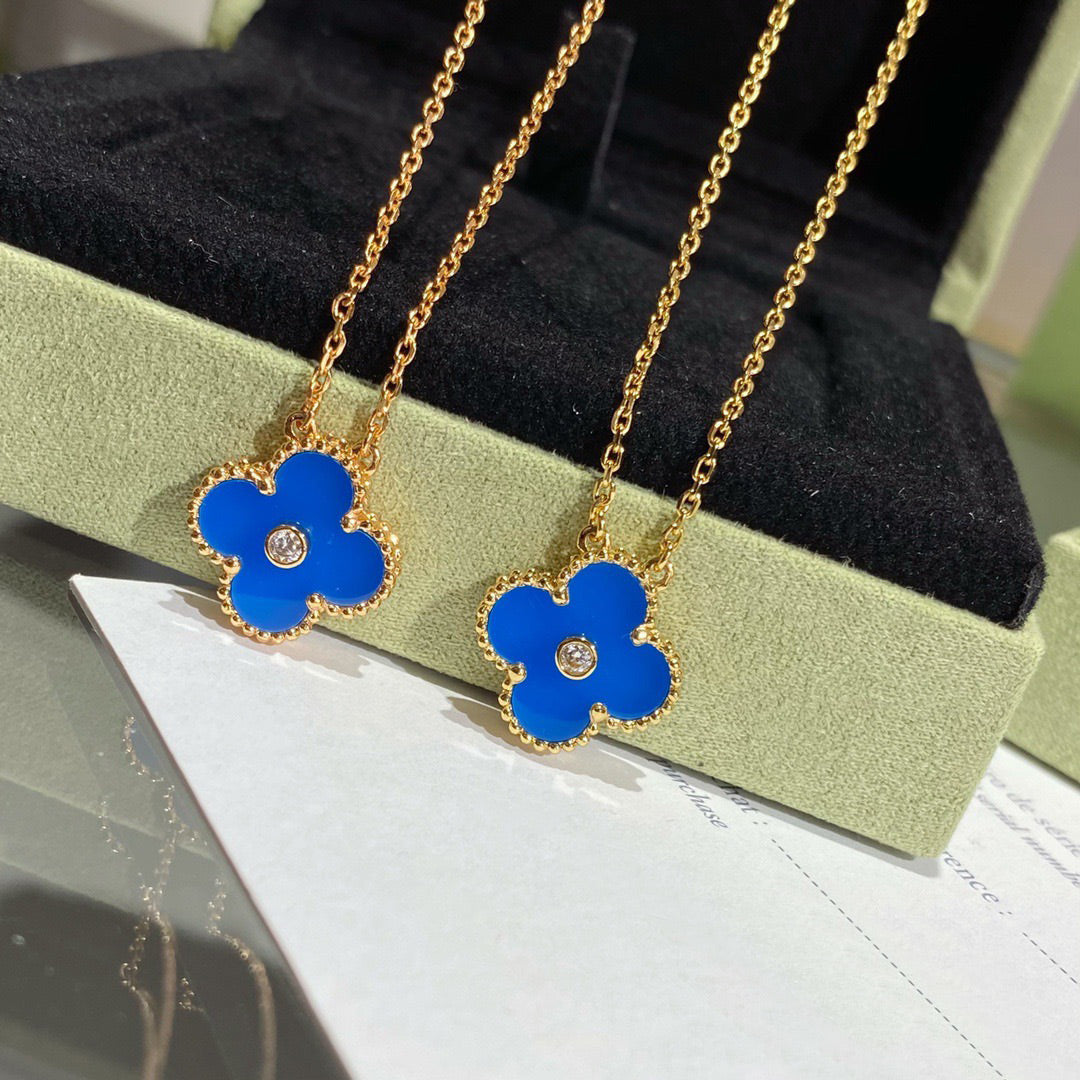 [：Polaidi Jewelry]CLOVER 15MM DIAMOND AND BLUE AGATE NECKLACE