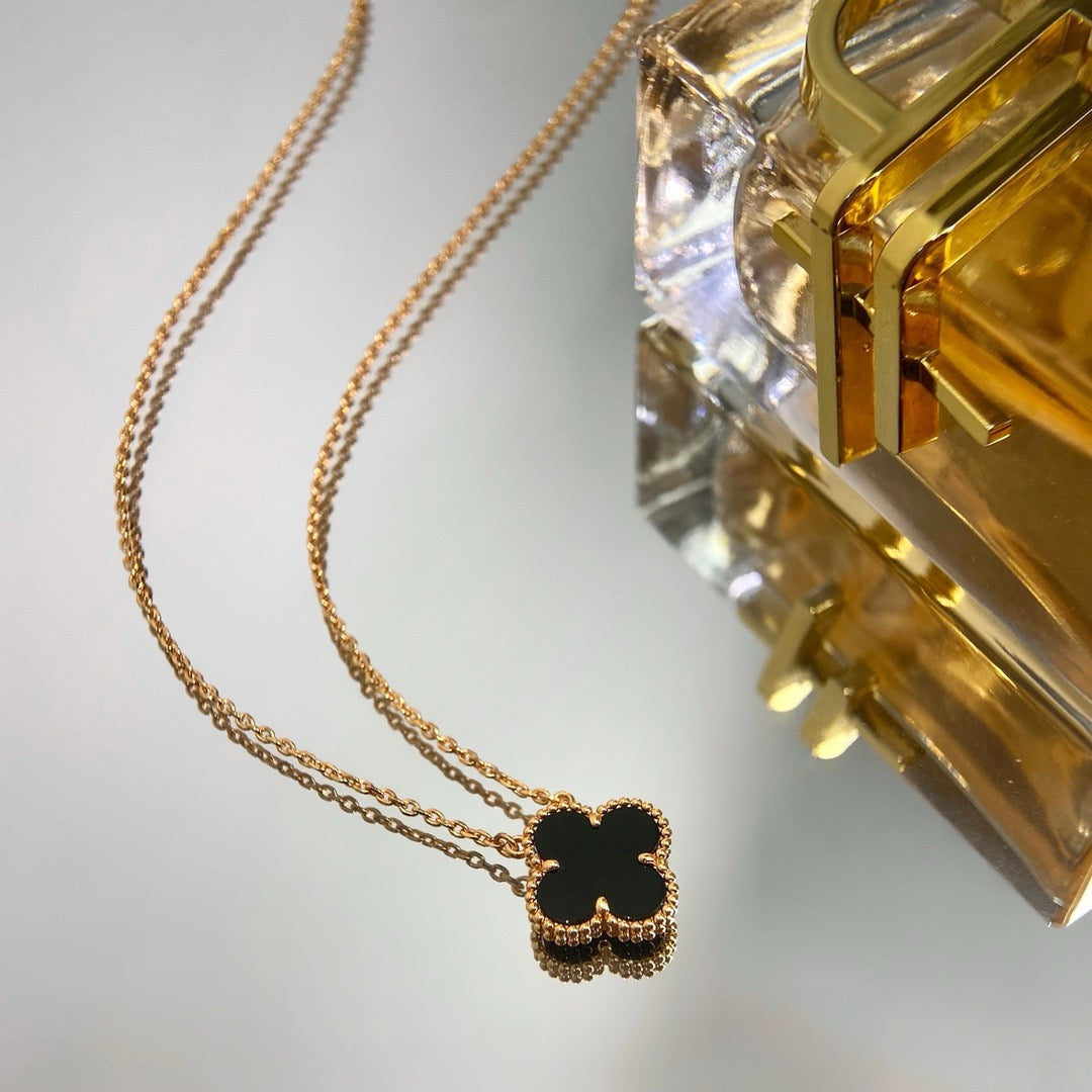 [：Polaidi Jewelry]CLOVER 15MM BLACK ONYX SINGLE FLOWER NECKLACE
