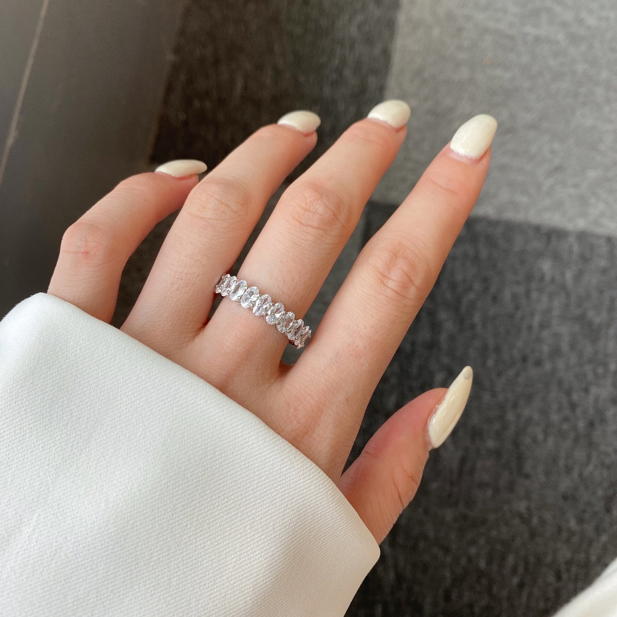 [Polaidi Jewelry]Ornate Oval Cut Tennis Ring