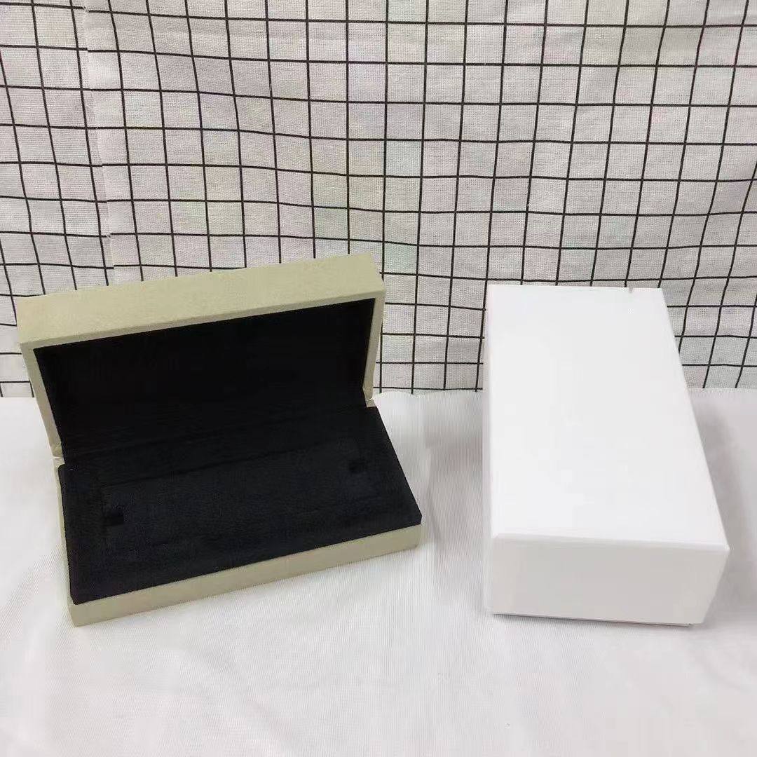 [POLAIDI] VA CLOVER BOX GIFT BAG
