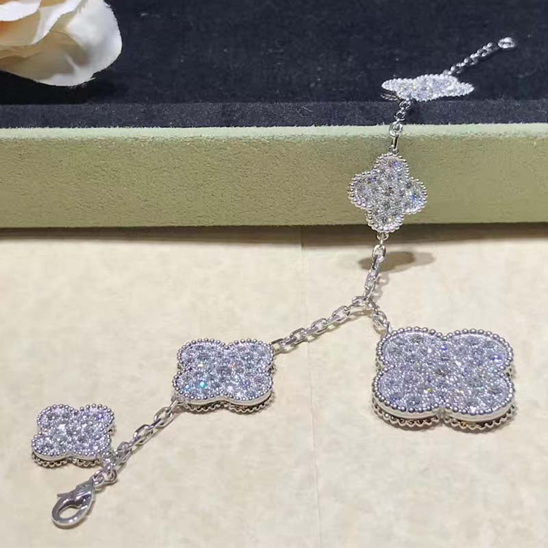 [：Polaidi Jewelry]CLOVER 6 MOTIFS SILVER DIAMOND BRACELET