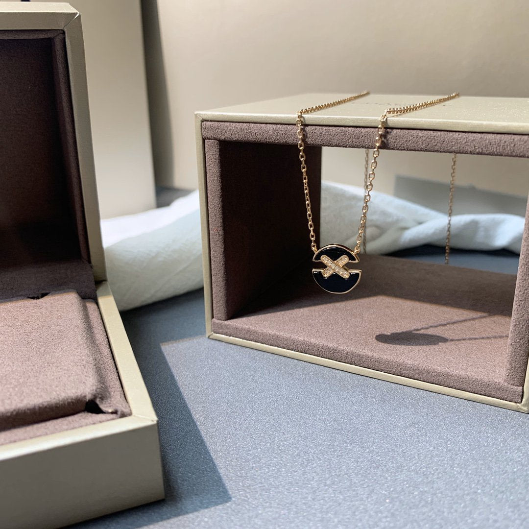 [Polaidi Jewelry]JEUX DE PINK GOLD DIAMOND NECKLACE