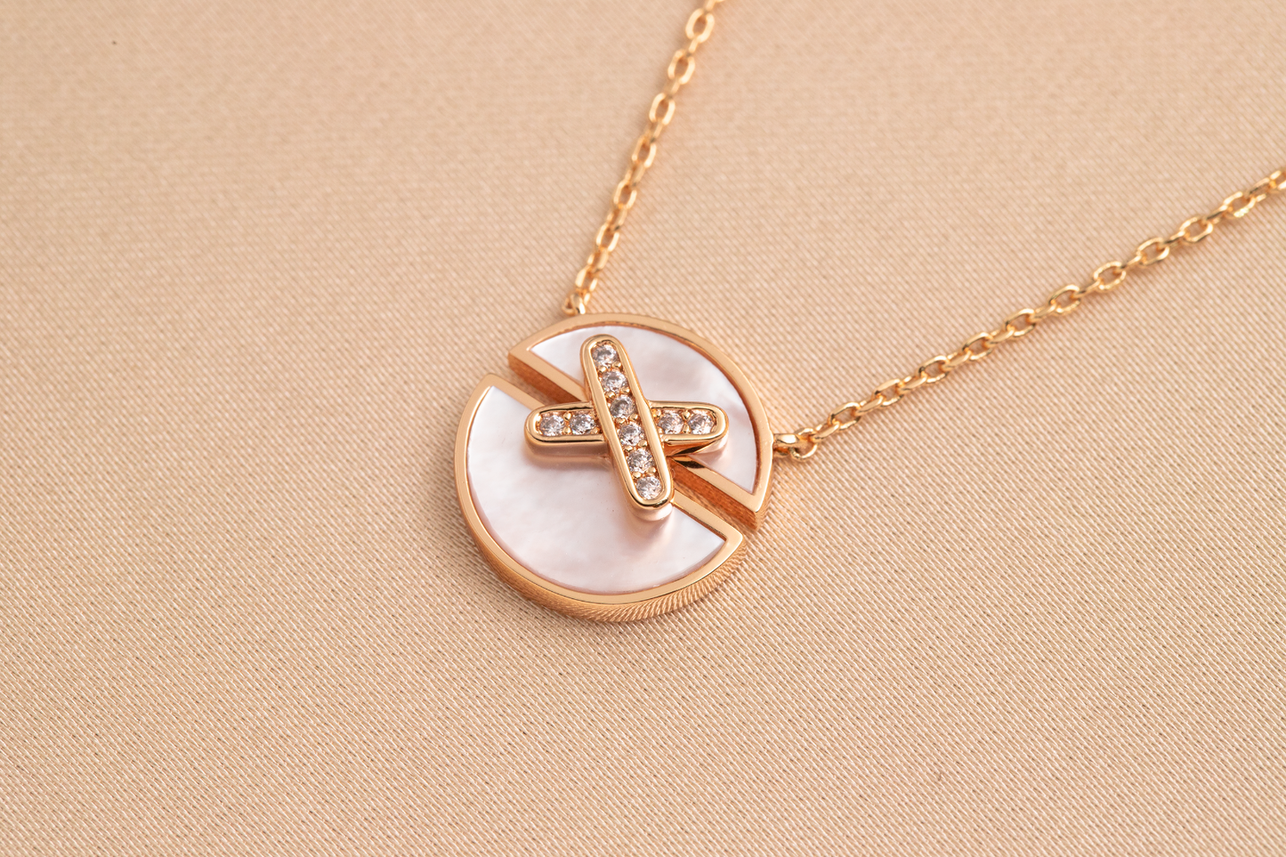 [Polaidi Jewelry]JEUX DE PINK GOLD DIAMOND NECKLACE