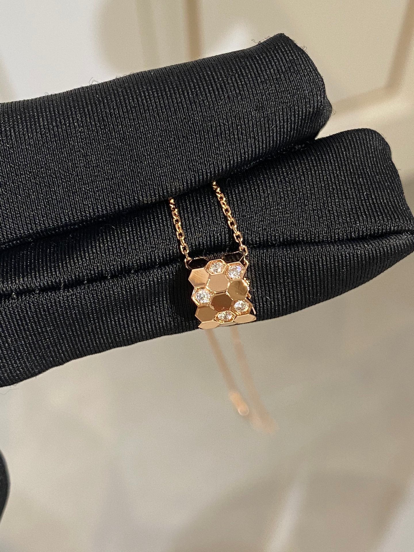 [：Polaidi Jewelry]BEE LOVE DIAMOND NECKLACE