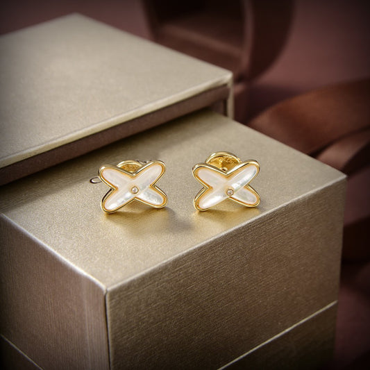 [：Polaidi Jewelry]JEUX DE WHITE MOP GOLD DIAMOND EARRINGS
