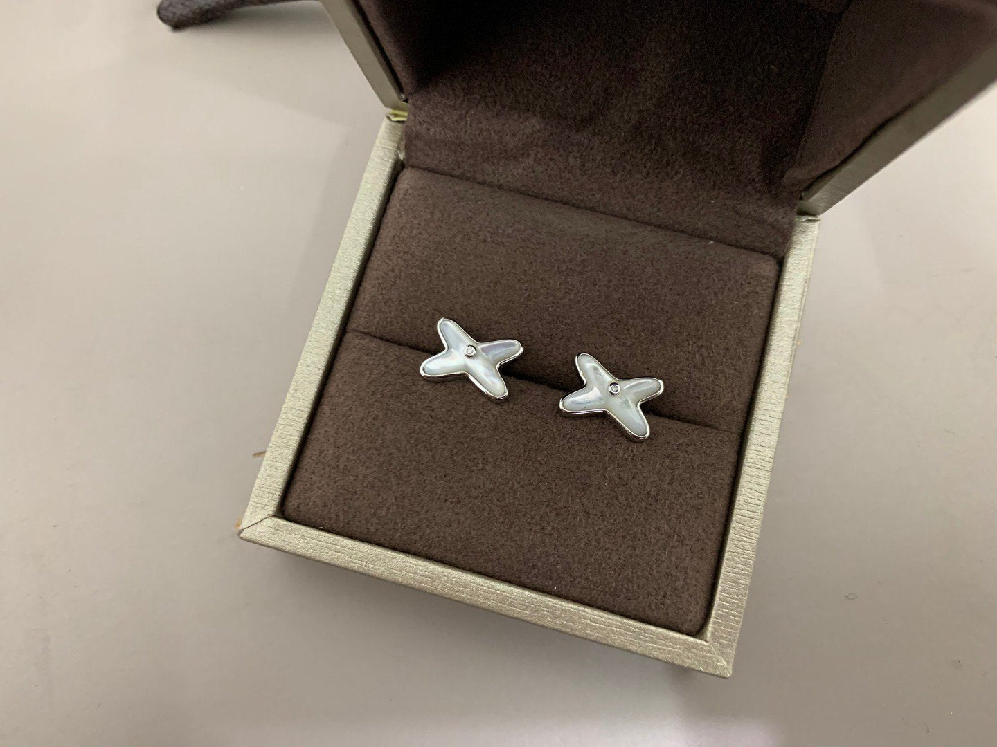 [：Polaidi Jewelry]JEUX DE WHITE MOP SILVER DIAMOND EARRINGS