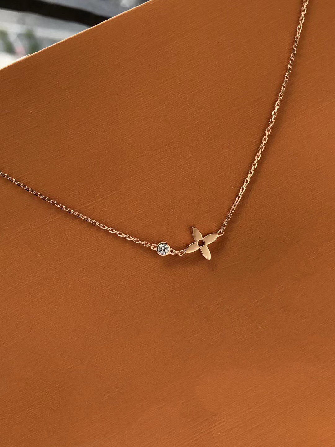 [：Polaidi Jewelry]BLOSSOM PENDANT PINK GOLD AND DIAMOND