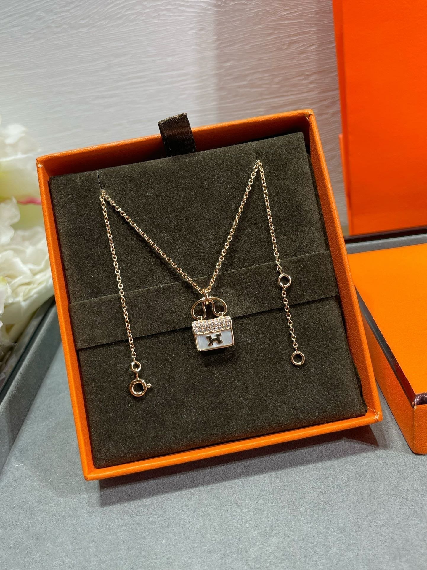 [：Polaidi Jewelry]H CIRCE MOISSANITE PENDANT NECKLACE GOLD