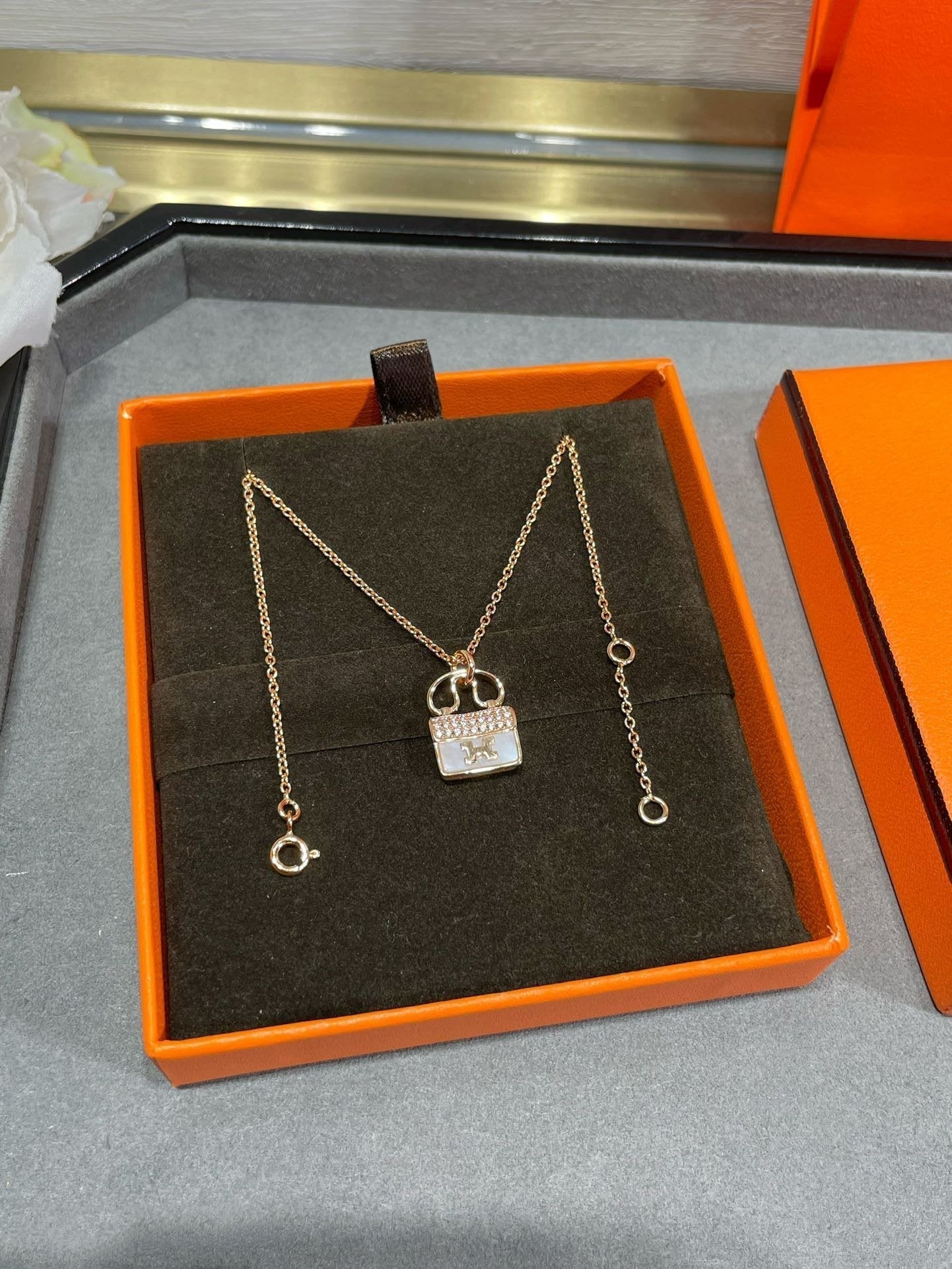 [：Polaidi Jewelry]H CIRCE MOISSANITE PENDANT NECKLACE GOLD