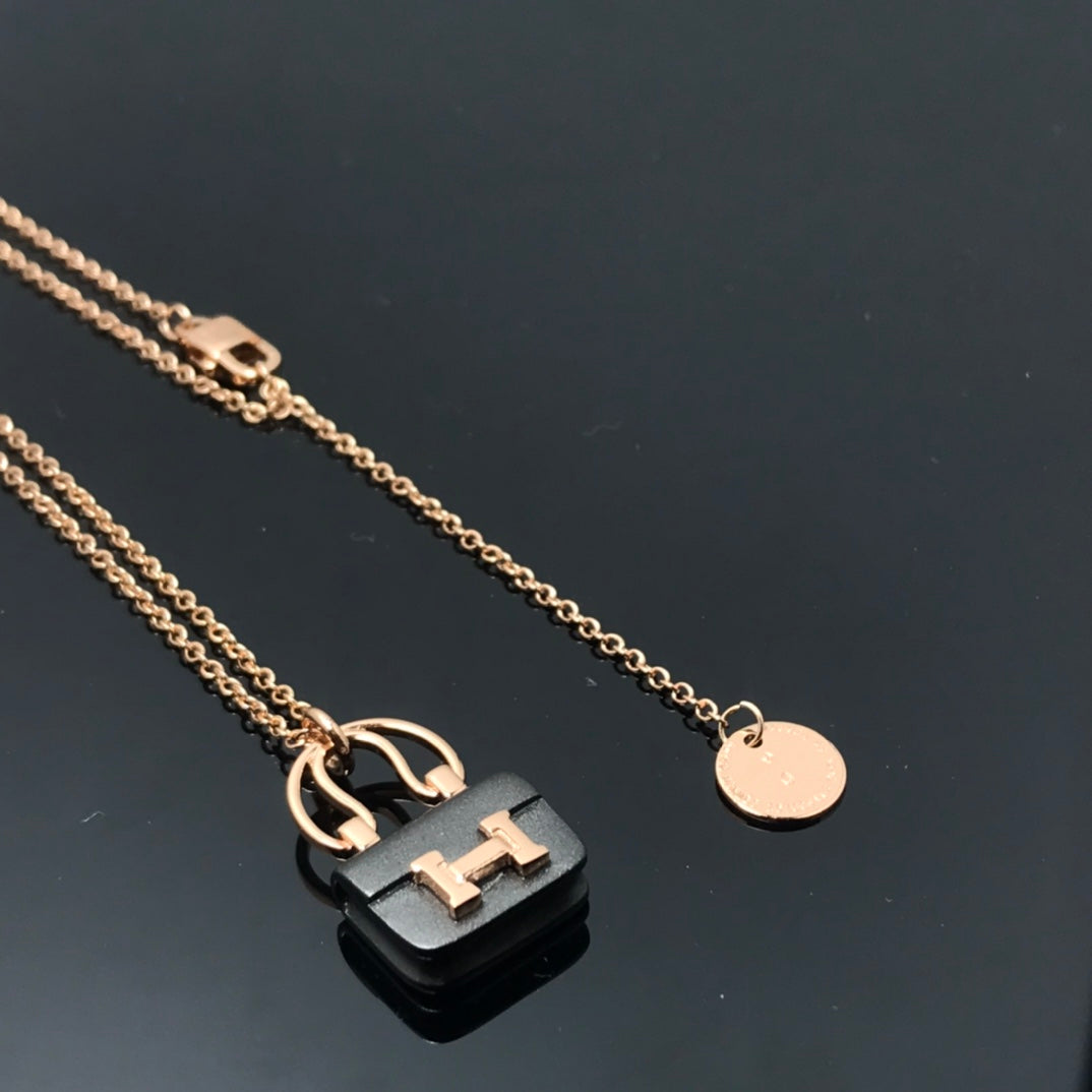 [：Polaidi Jewelry]WOMEN'S HM AMULETTES CONSTANCE PENDANT NECKLACE