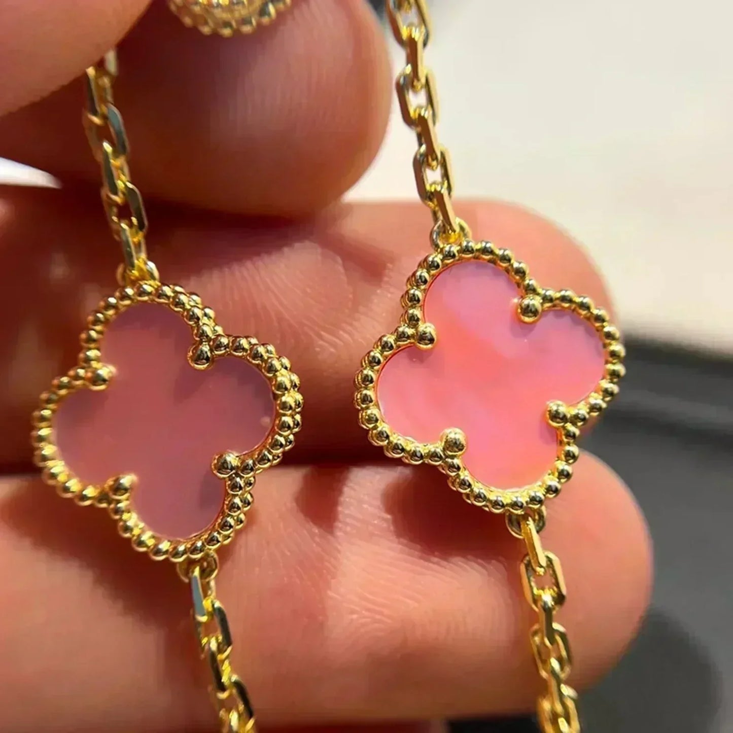 [：Polaidi Jewelry]CLOVER 5 PINK MOP BRACELET