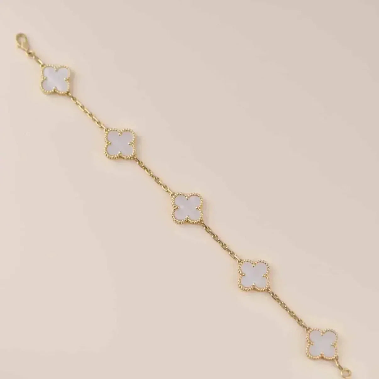 [Polaidi Jewelry]CLOVER WHITE PEARL MOP 5 MOTIF BRACELET COLLECTION