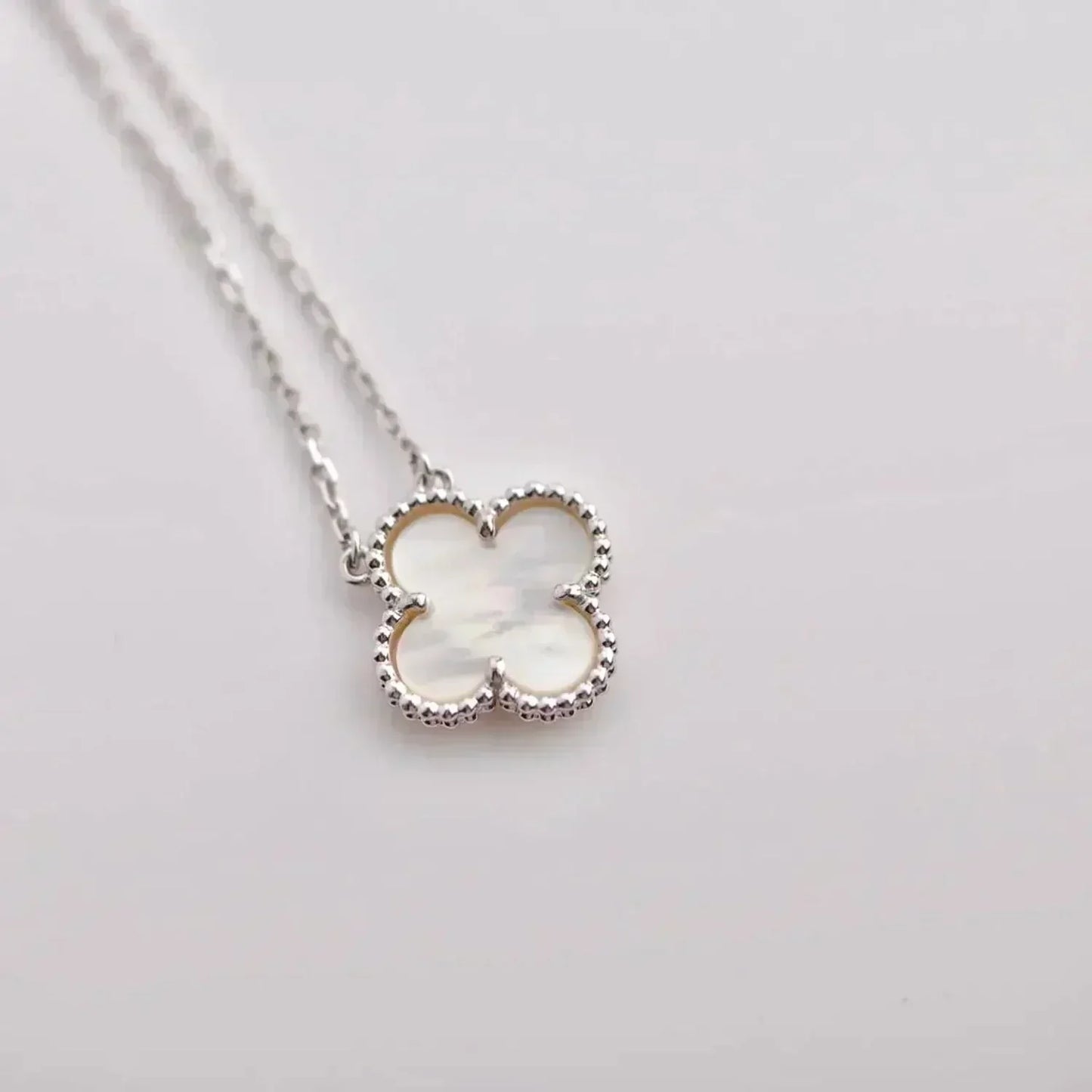 [：Polaidi Jewelry]CLOVER  15MM WHITE MOTHER-OF-PEARL SILVER