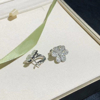 [：Polaidi Jewelry]FRIVOLE SILVER FLOWER DIAMOND EARRINGS