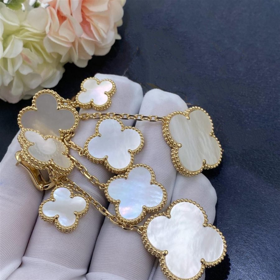 [：Polaidi Jewelry]CLOVER EARRINGS WHITE MOP 4 MOTIFS GOLD